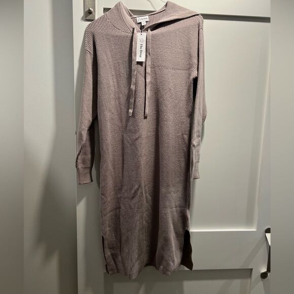 NWT The Drop Cuddle MIDI Sweater Dress with Hoodie knockoff Taylor swifts dress - Picture 7 of 10